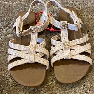 Michael Kors girls size 2 strappy light pink sandals, brand new without tag!